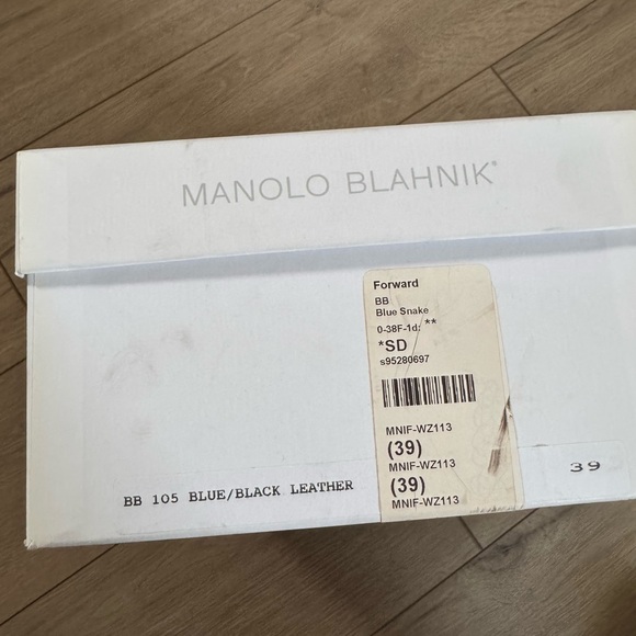 Manolo Blahnik BB 105 Blue/Black Leather Heels - Picture 9 of 9